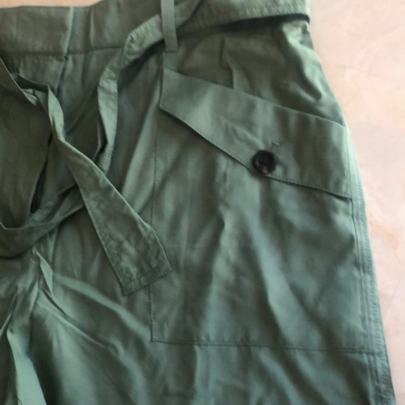 Ann Taylor Cargo Belted Shorts - Picture 2 of 11